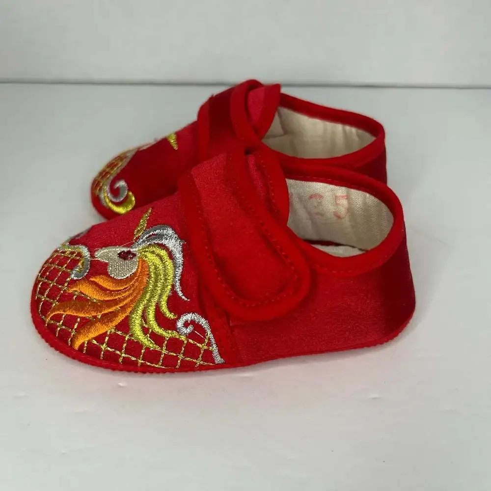 Neiliansheng Shoes Traditional Chinese Embroidered Red Baby Slippers
